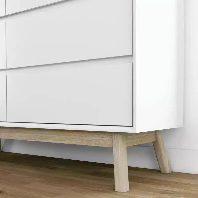 Max & Lily 6 Drawer Dresser, Solid Wood Storage Dressers & Chest of Drawers for Bedroom