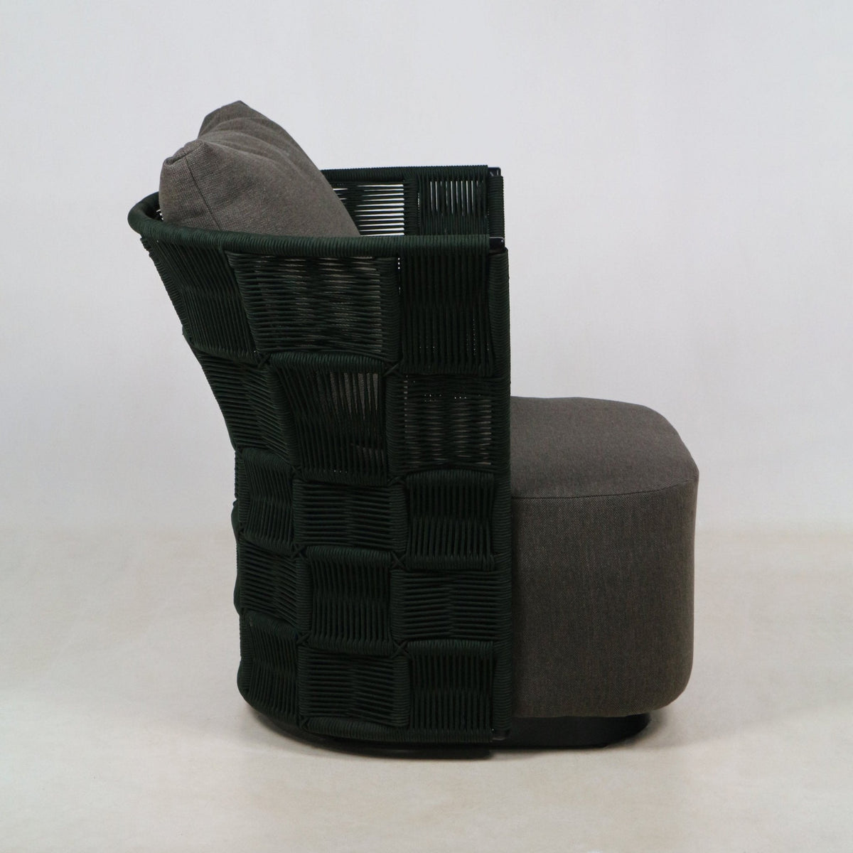 Suko Outdoor Lounge Chair with UV protected outdoor weaving