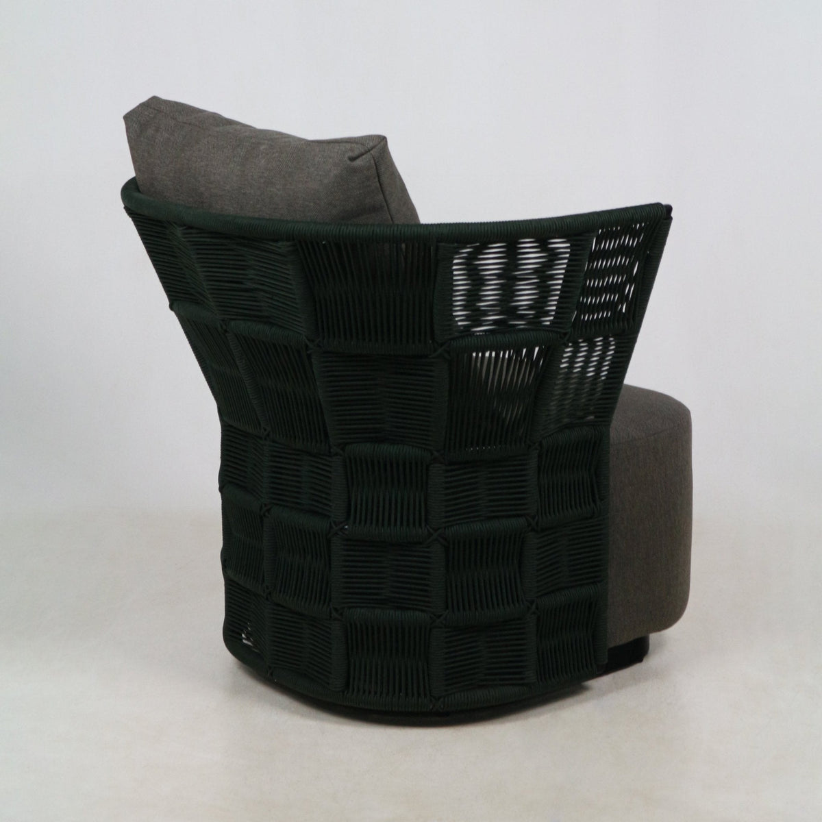 Suko Outdoor Lounge Chair with UV protected outdoor weaving