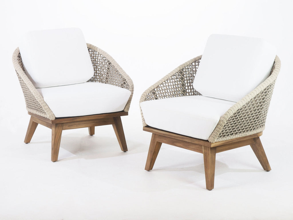 Surakarta Outdoor Lounge Chair with UV protected outdoor weaving