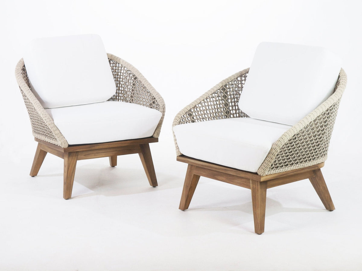 Surakarta Outdoor Lounge Chair with UV protected outdoor weaving