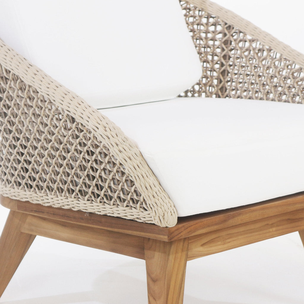 Surakarta Outdoor Lounge Chair with UV protected outdoor weaving