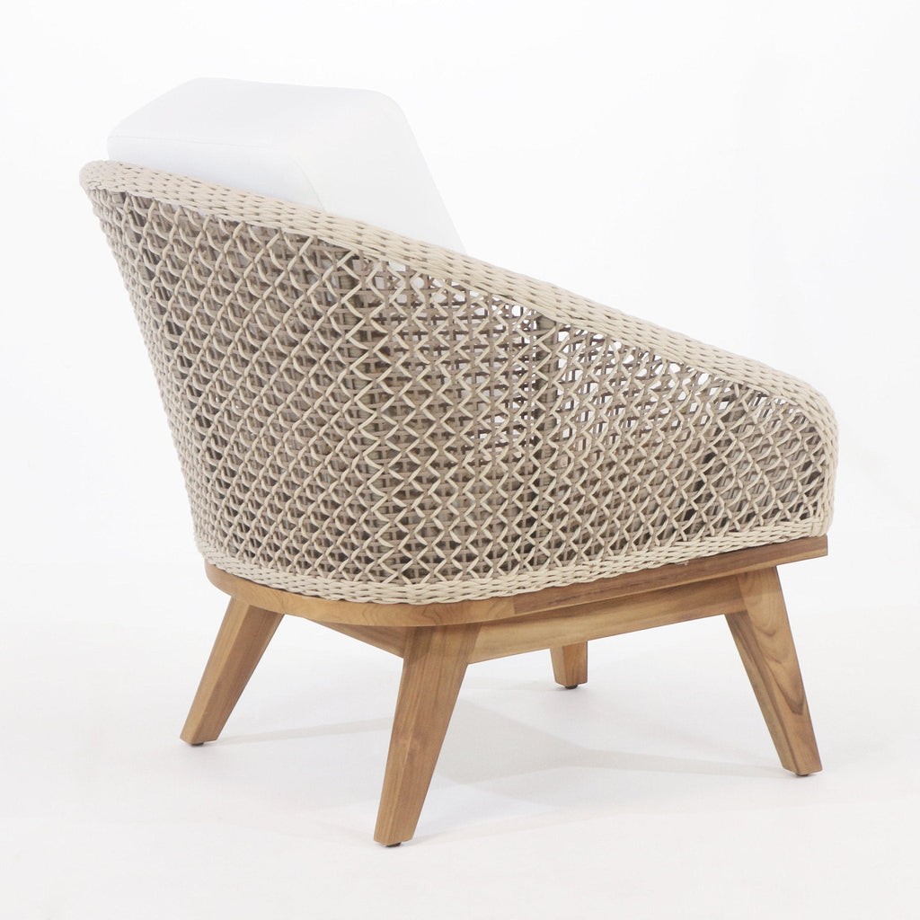 Surakarta Outdoor Lounge Chair with UV protected outdoor weaving